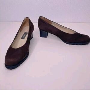Women’s Bally Brown Suede  Ringo Pumps-Size 8 Preloved in Excellent Condition!